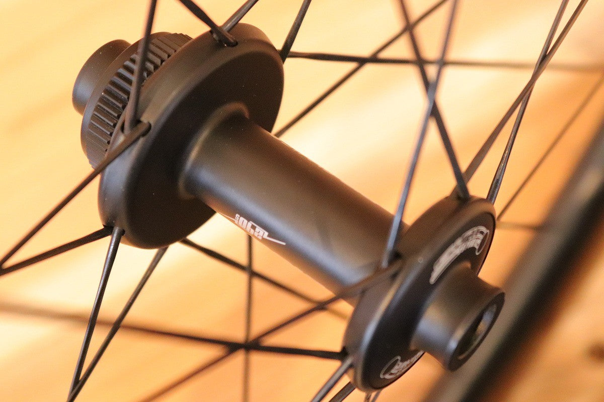 DT SWISS ARC 1100 DICUT 62 DB 240ハブ カーボン チューブレス DISC