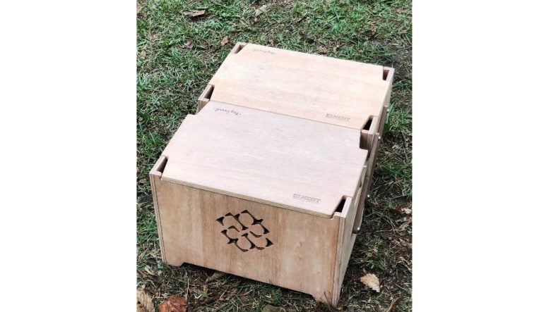 収納とテーブルが一体に。エルネストの一石二鳥なウッドコンテナが画期