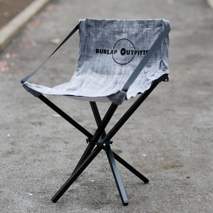 バリスティクスの機能美チェアが、バーラップアウトフィッター別注で