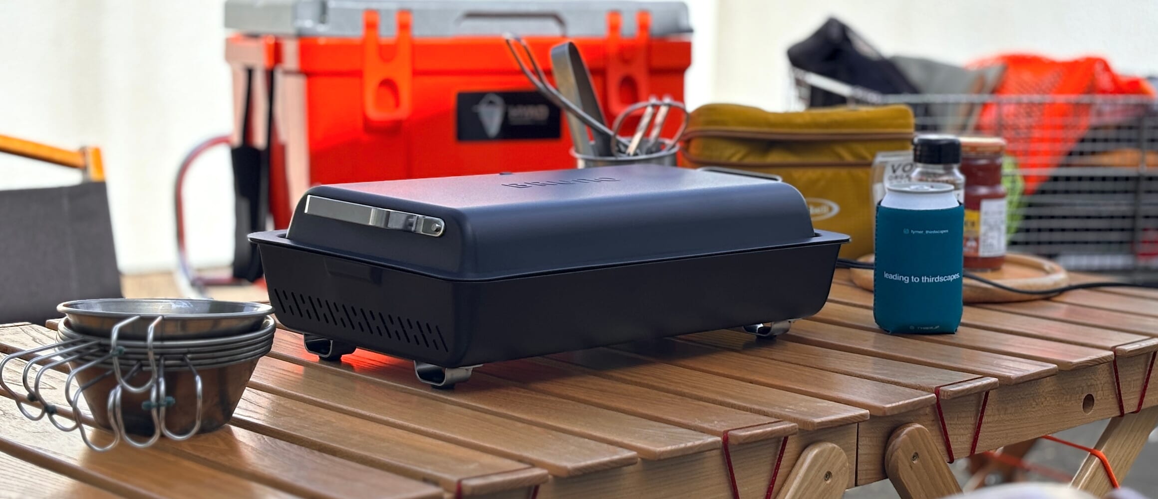 BRUNOの新作「フラットホットプレート」に一目惚れ。キャンプ気分な外