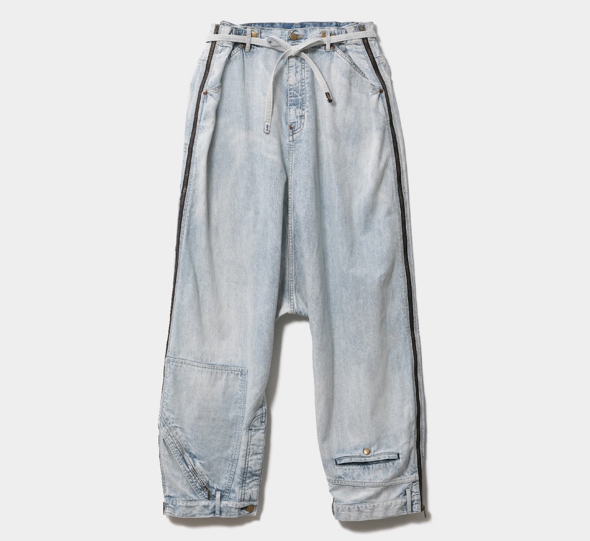 ビューティフルピープルとリーの斬新コラボ！革新的アレンジで名作2型