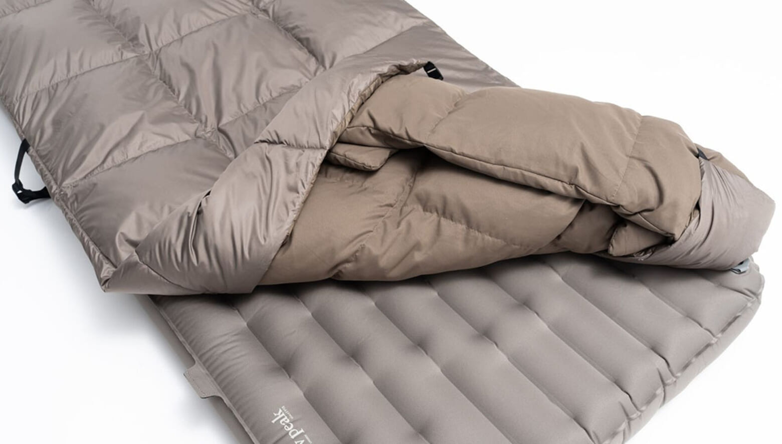 スノーピークのロングセラー「オフトンシリーズ」に、エアマットが