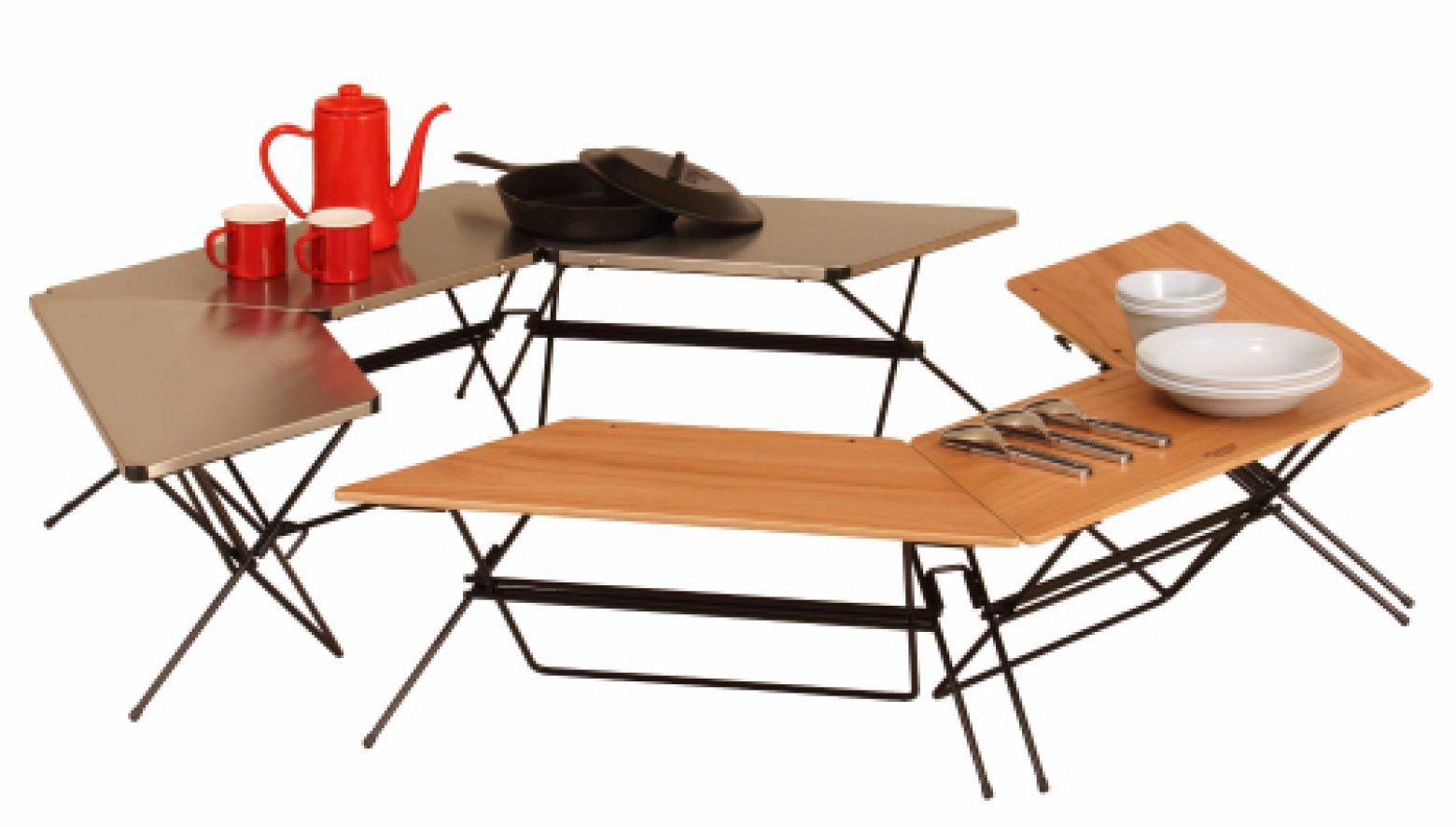 レイアウト自由自在！ ハングアウトの連結式テーブルセットが画期的