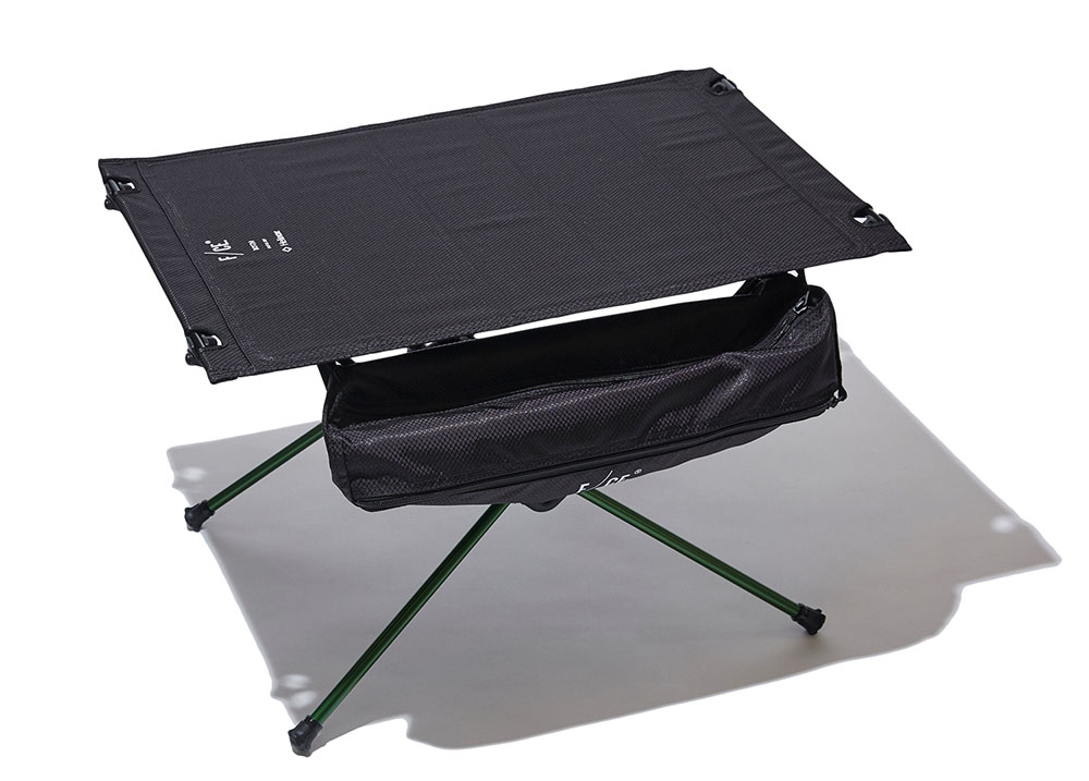 F/CE.の10周年を記念してHelinoxなど人気ブランドとのコラボアイテムが