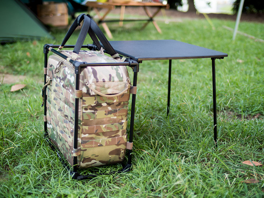 バッグがデスクに早変わり！ ヘリノックス話題のNEWテーブルは、予想