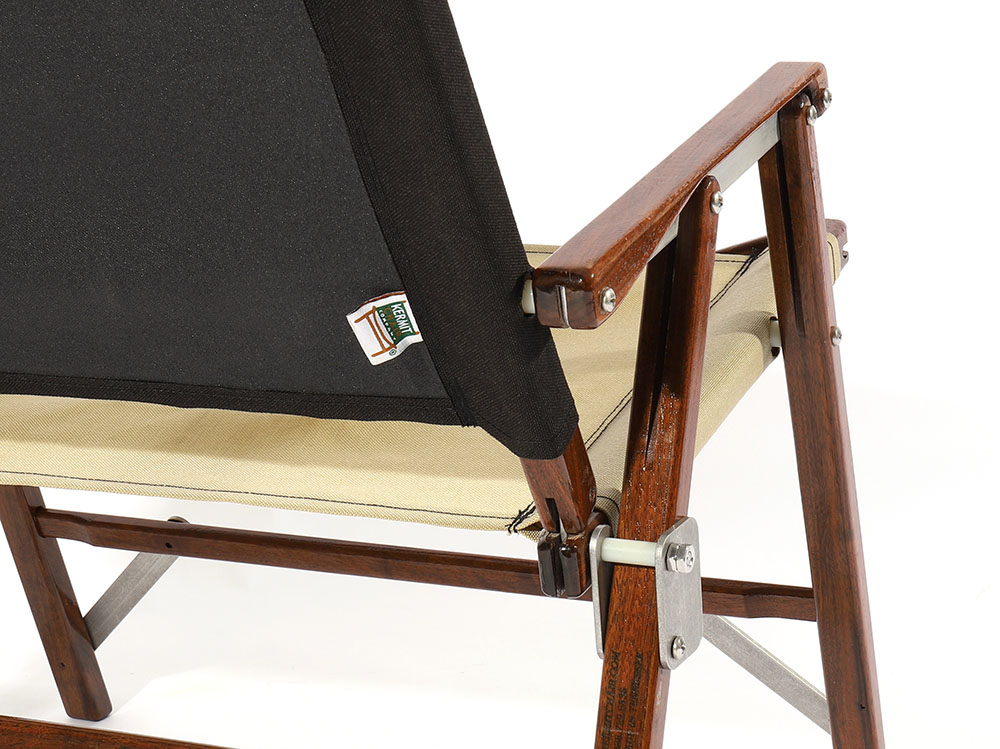 ウォールナット仕様のカーミットチェアに、限定マルチカラー登場で争奪