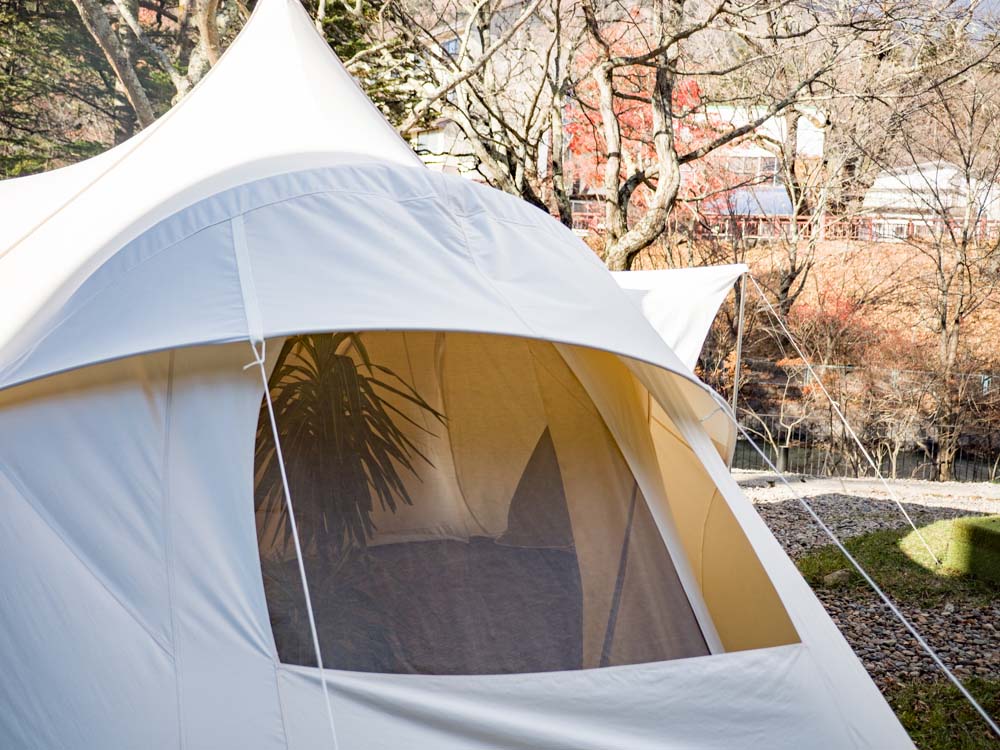 待望の復活を果たすMOSSの芸術的テント＆タープが、ついにヴェールを