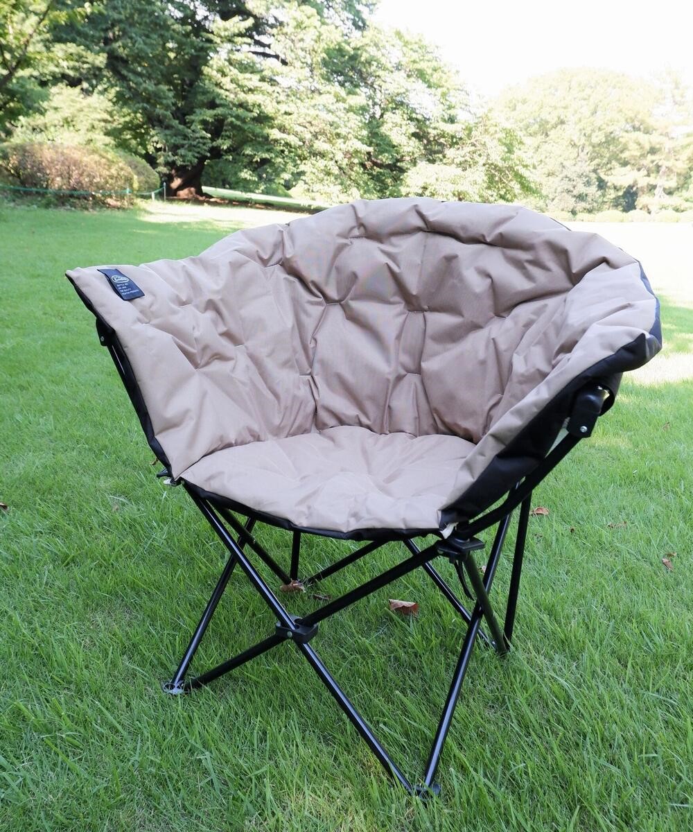 マナスタッシュ×ホールアースのコラボチェアは、夜も安心安全な蓄光