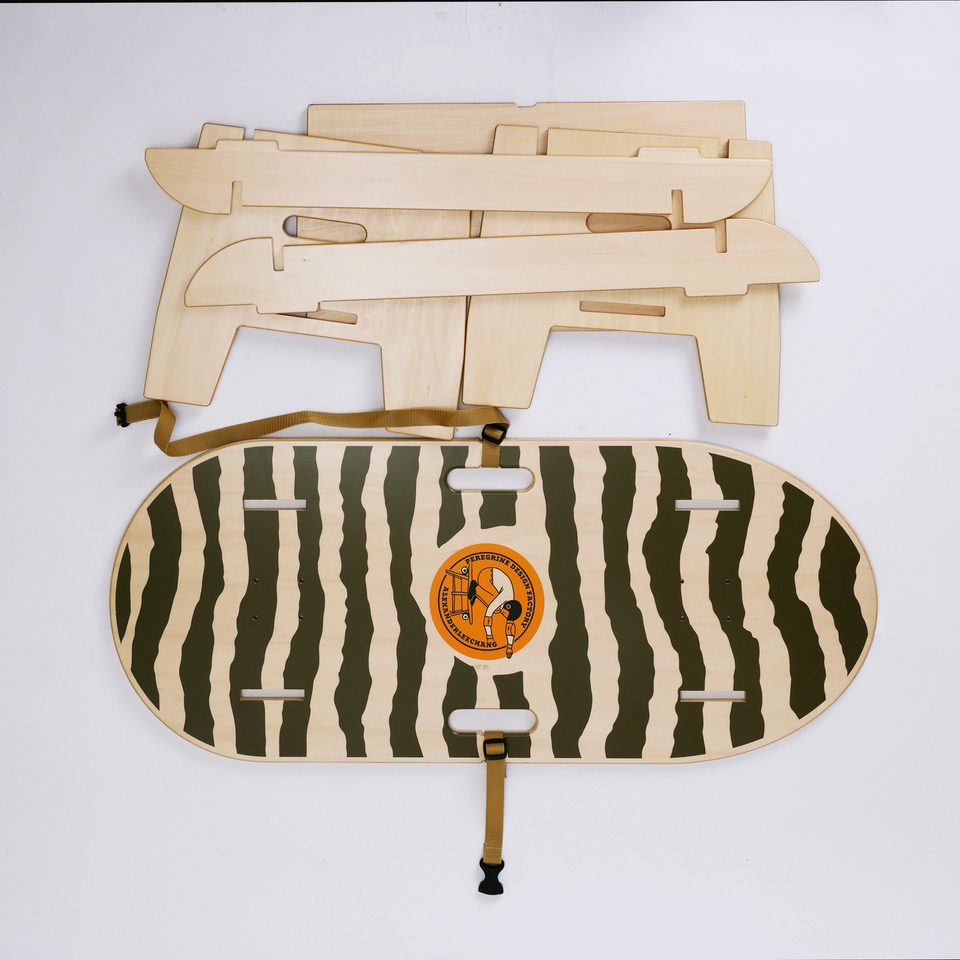 大人気！ペレグリン×リーチャンのコラボテーブルに新作。今年はトラ柄