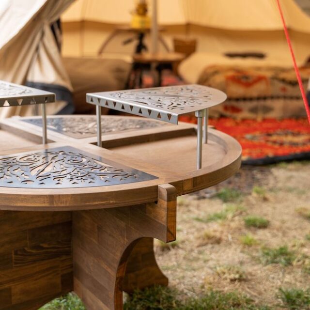 注目の新鋭ブランド「xBx」から、まるでアートのようなゴージャスかつ