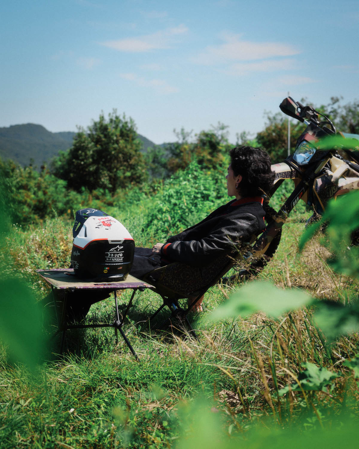 デウス エクス マキナとヘリノックスが異色コラボ。定番テーブル