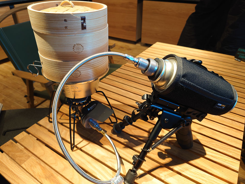 キャンプオーパーツの新たな試みは、ミリタリーパーツを使用した斬新CB