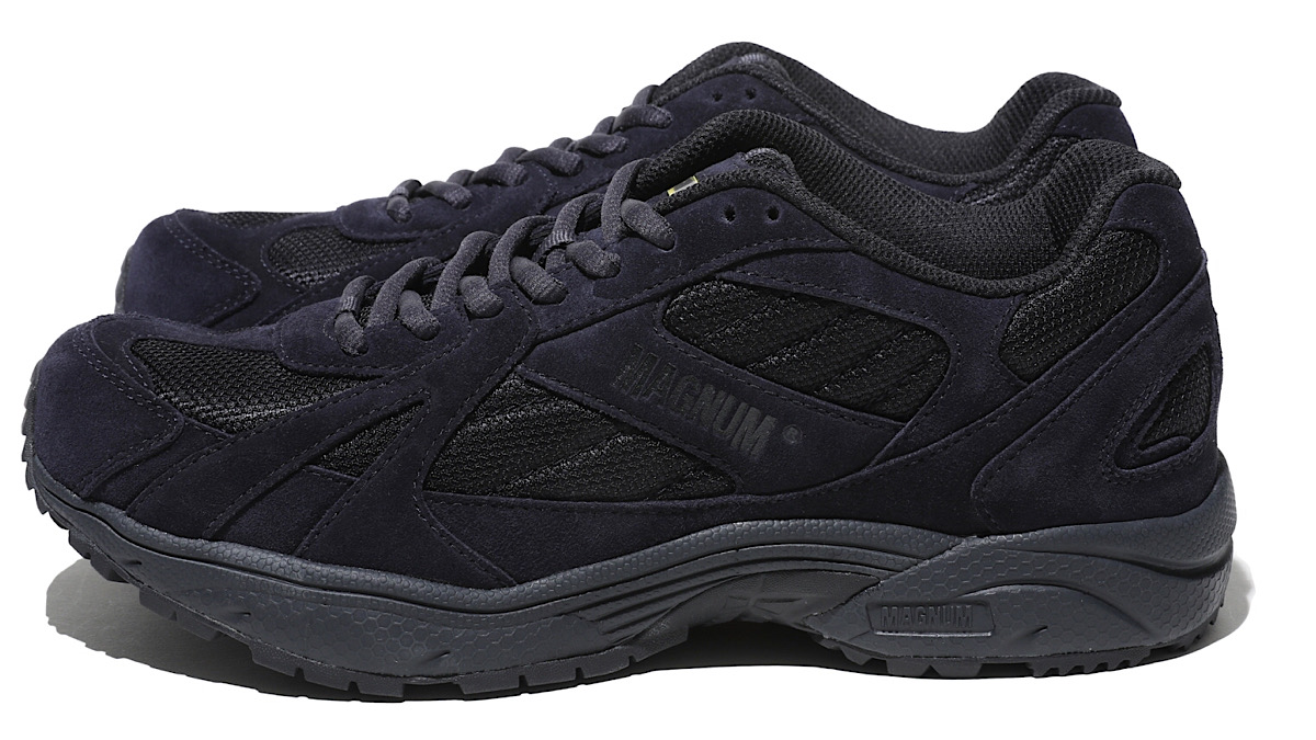 フレッシュサービスが、英軍トレーナーを都会顔スニーカーへとアレンジ