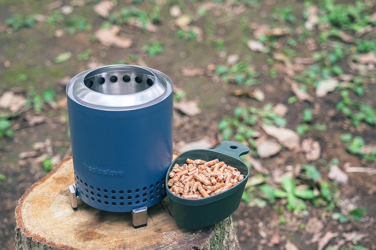 二次燃焼焚き火台ブームの火付け役「ソロストーブ」に、木質ペレット