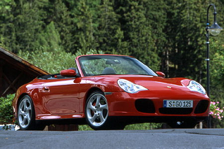 ポルシェ911カレラ4Sカブリオレ【海外試乗記】 ポルシェらしい