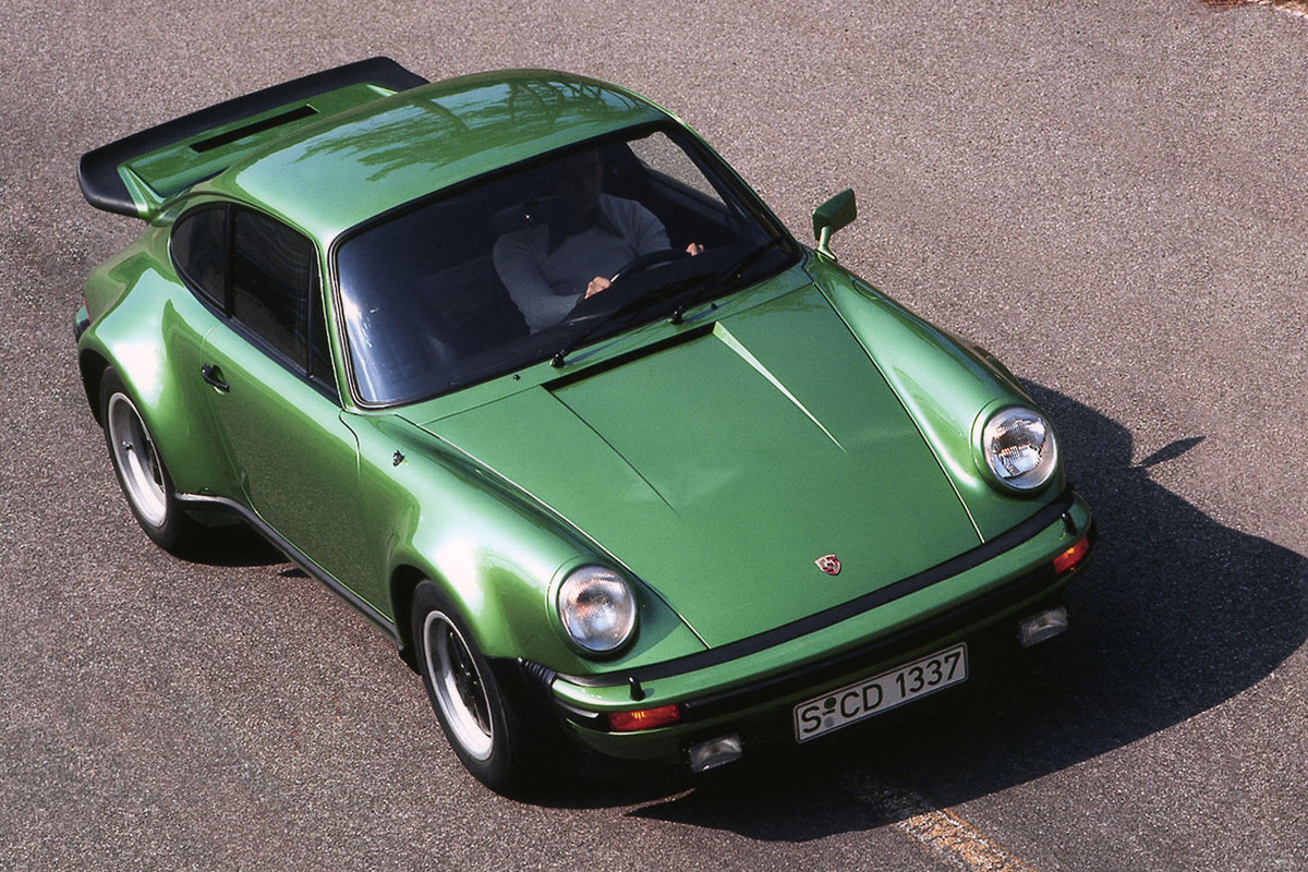 はじまりは「930」から 「ポルシェ911ターボ」が歩んだ50年 - webCG