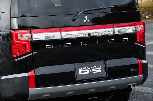 三菱デリカD：5プロトタイプ（4WD/8AT）【試乗記】 わが道を行くための