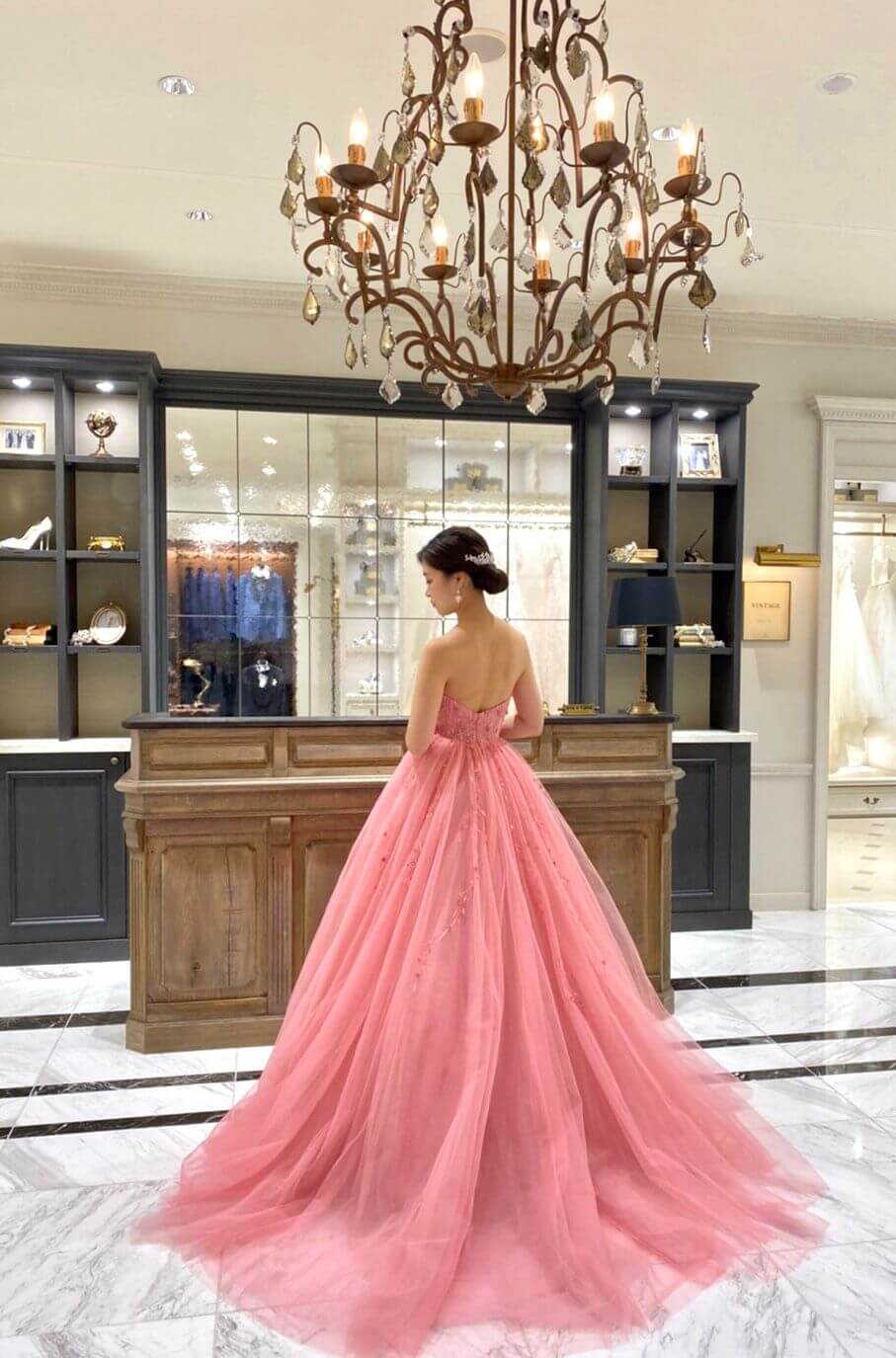 洗練された本物志向のおしゃれ花嫁さまにおすすめなKENNETH POOL