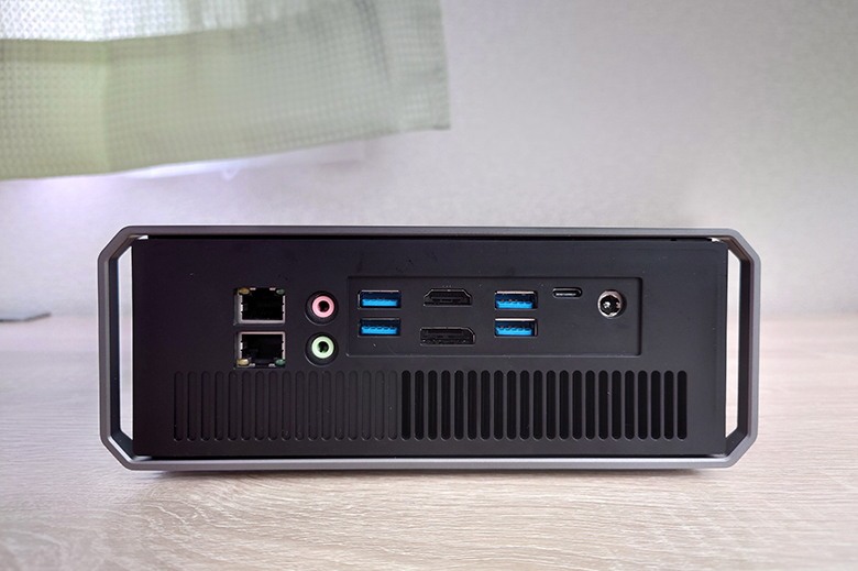 CHUWI CoreBox Proの実機レビュー － 第10世代 Ice LakeのCore i3搭載