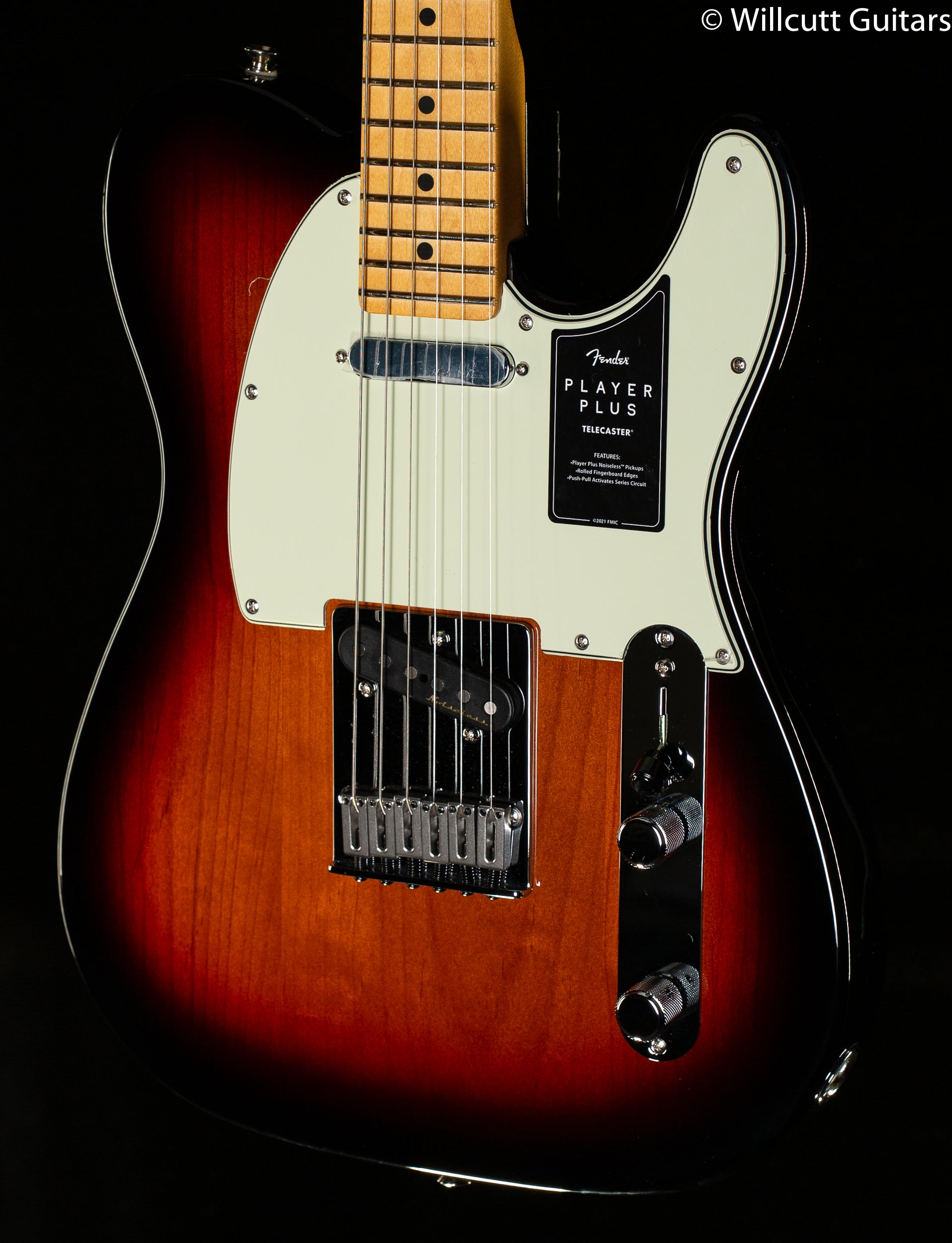 Fender Player Plus Telecaster Maple Fingerboard 3-Color Sunburst