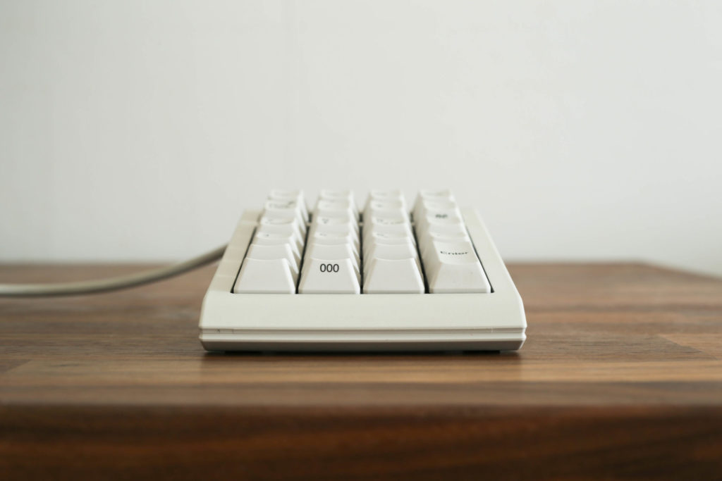 数値入力の決定版！経理業務で10年使ったテンキー。東プレ『Realforce