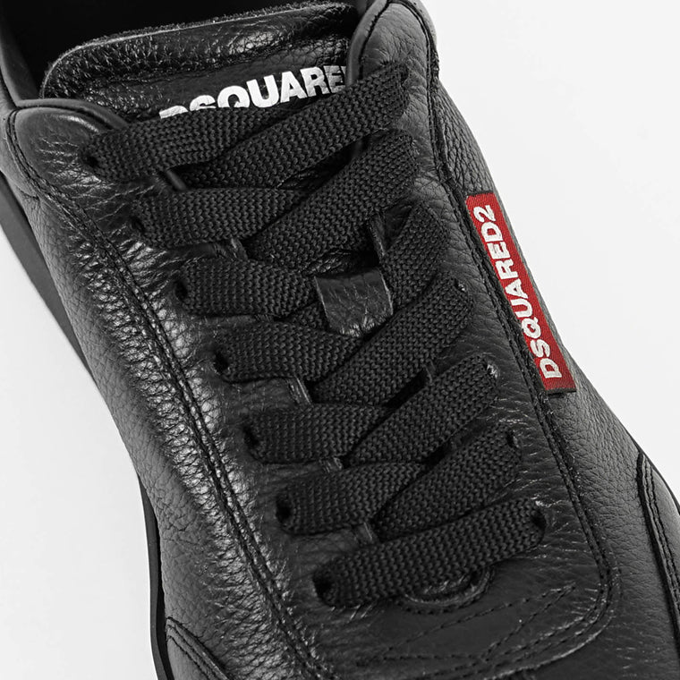 ディースクエアード DSQUARED2 メンズ スニーカー ブラック ホワイト