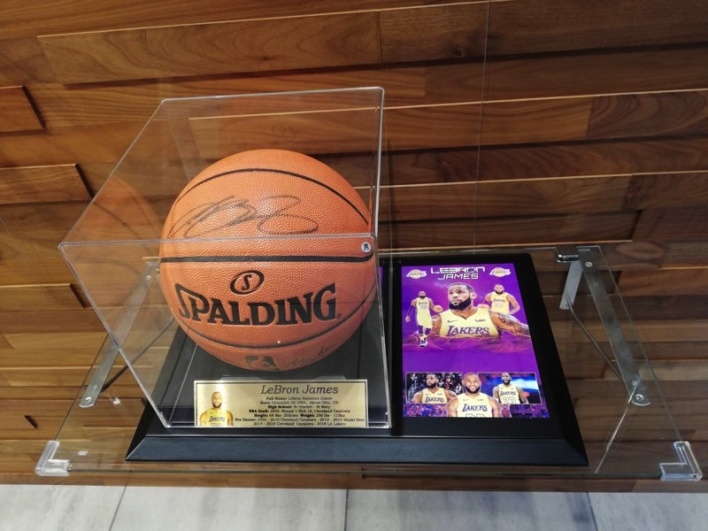 メモラビリア｜レブロン・ジェームズ ボール｜
