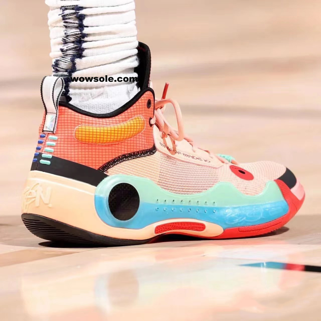 Li Ning Way of Wade 10 “Artist” Dance Premium Boom Basketball