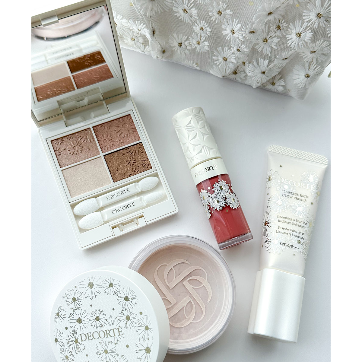 コスメデコルテ・クリスマスコフレ2024】 11／1発売・ホリデー感