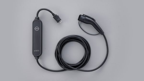 日産：リーフ [ LEAF ] | 航続距離・充電