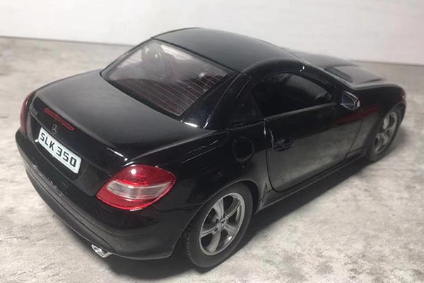 1/18 メルセデス・ベンツ SLK350 R171 ミニカー ブラック Amazon.co.jp
