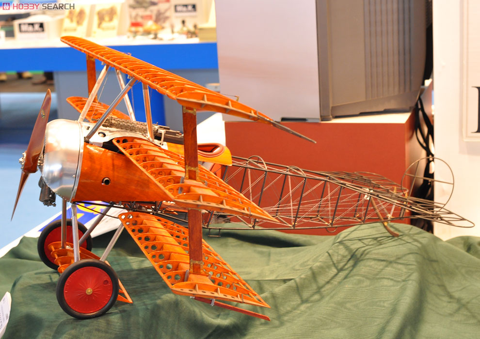 ハセガワ ミュージアムモデルシリーズ FOKKER Dr.I 1/8スケール模型