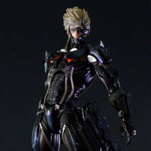 METAL GEAR RISING REVENGEANCE PLAY ARTS改 雷電-Raiden- (完成品