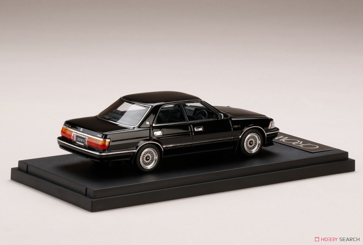 トヨタ クラウン 3000 アスリート L (MS135) カスタムバージョン