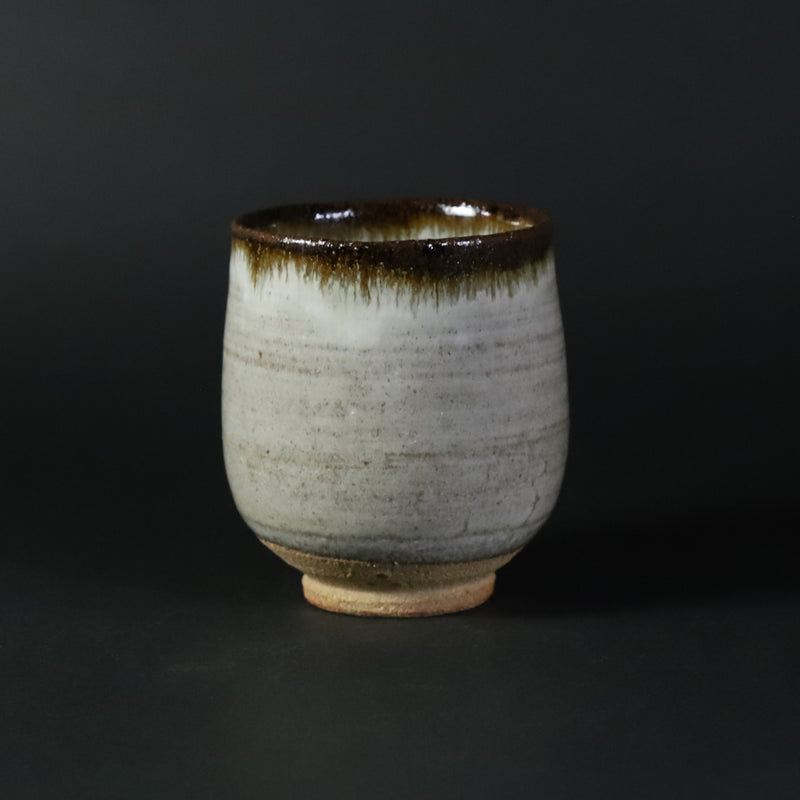 中里太郎右衛門窯 作 朝鮮唐津湯呑4 – ギャラリー一番館オンラインショップ