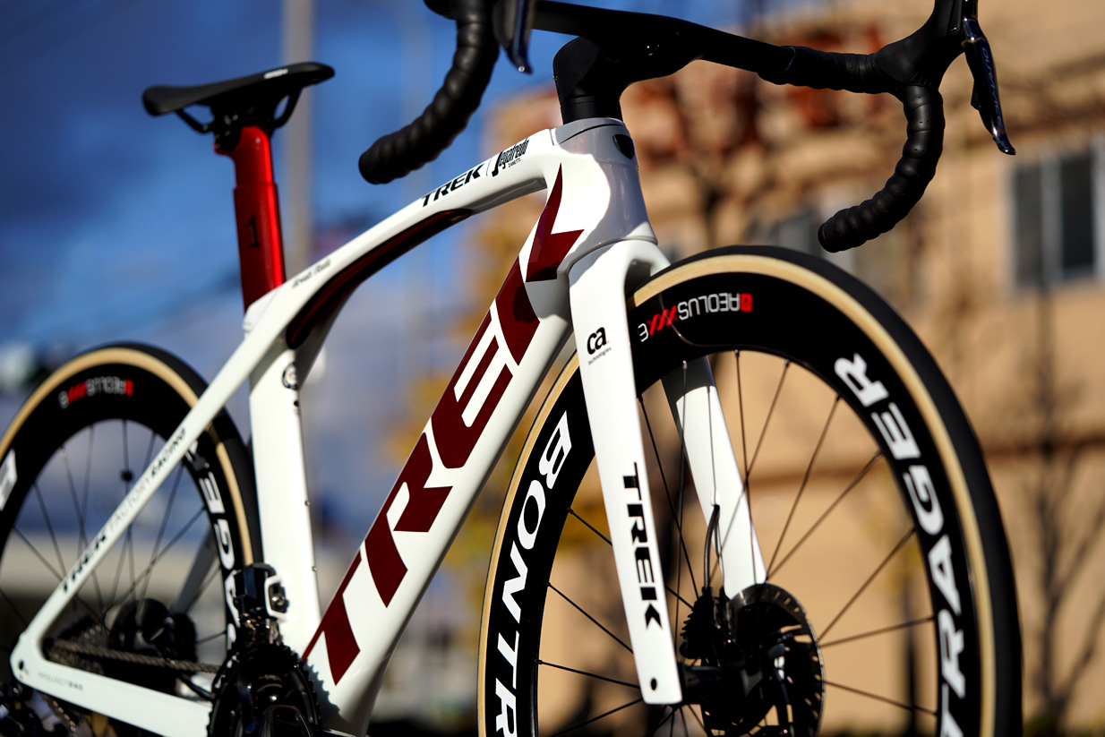 PROJECT ONE】TREK MADONE SLR 9 DISC[Shimano Dura-AceDi2