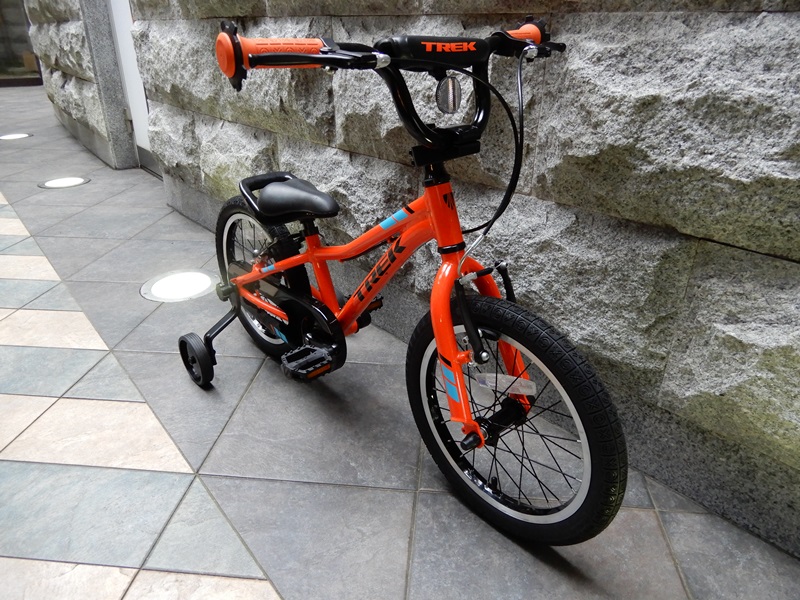 子供の日にも間に合います 即日納車可能なTREK(トレック)キッズバイク