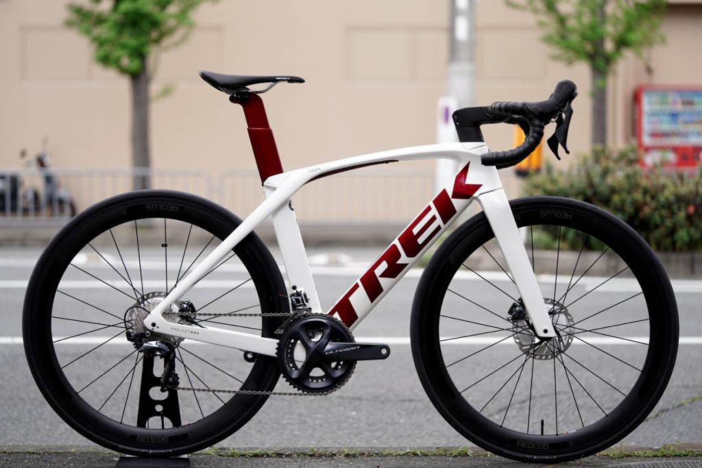 PROJECT ONE】TREK MADONE SLR 6 DISC [Shimano Ultegra × Aeolus