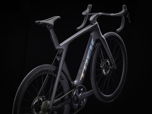 カラー/サイズ変更のお知らせ。2023年 TREK「Madone SLR 7 Gen7