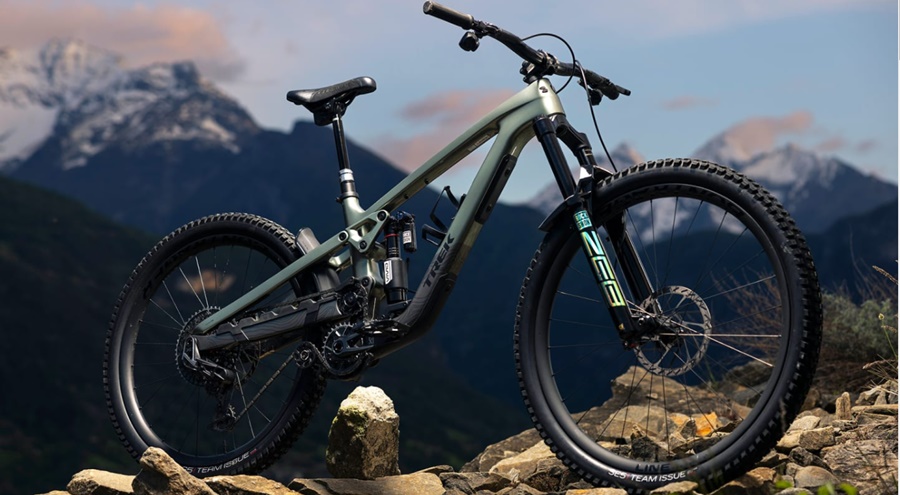 新型】上りも下りも得意なフルサスマウンテンバイクTREK SLASHが第6