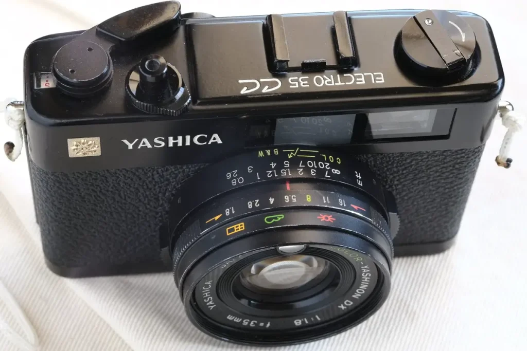 Yashica Electro 35CC mini review - by Andrew Morang - 35mmc