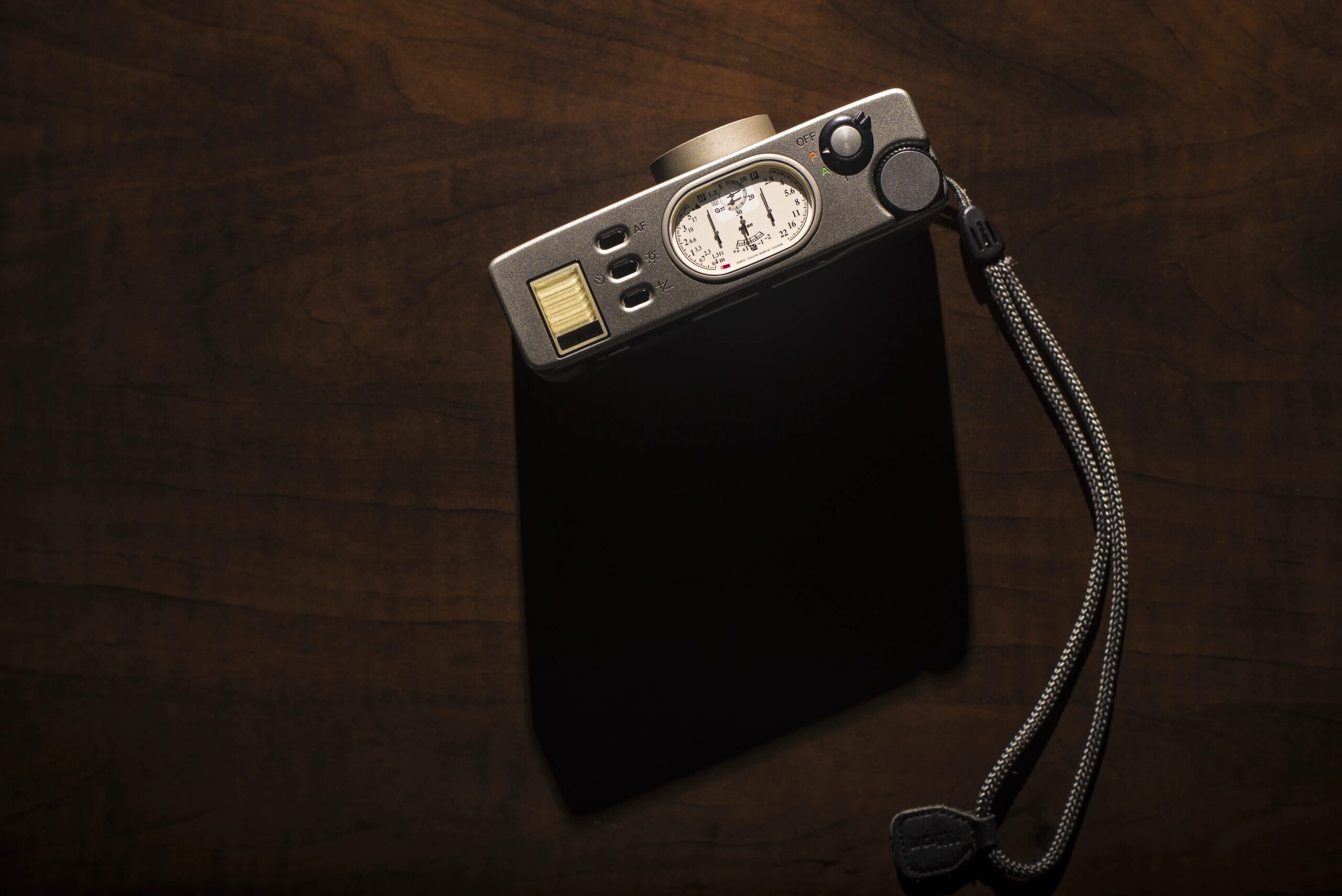 Discovering the Dreaded Nikon 35Ti - by Marc-Olivier Gilbert