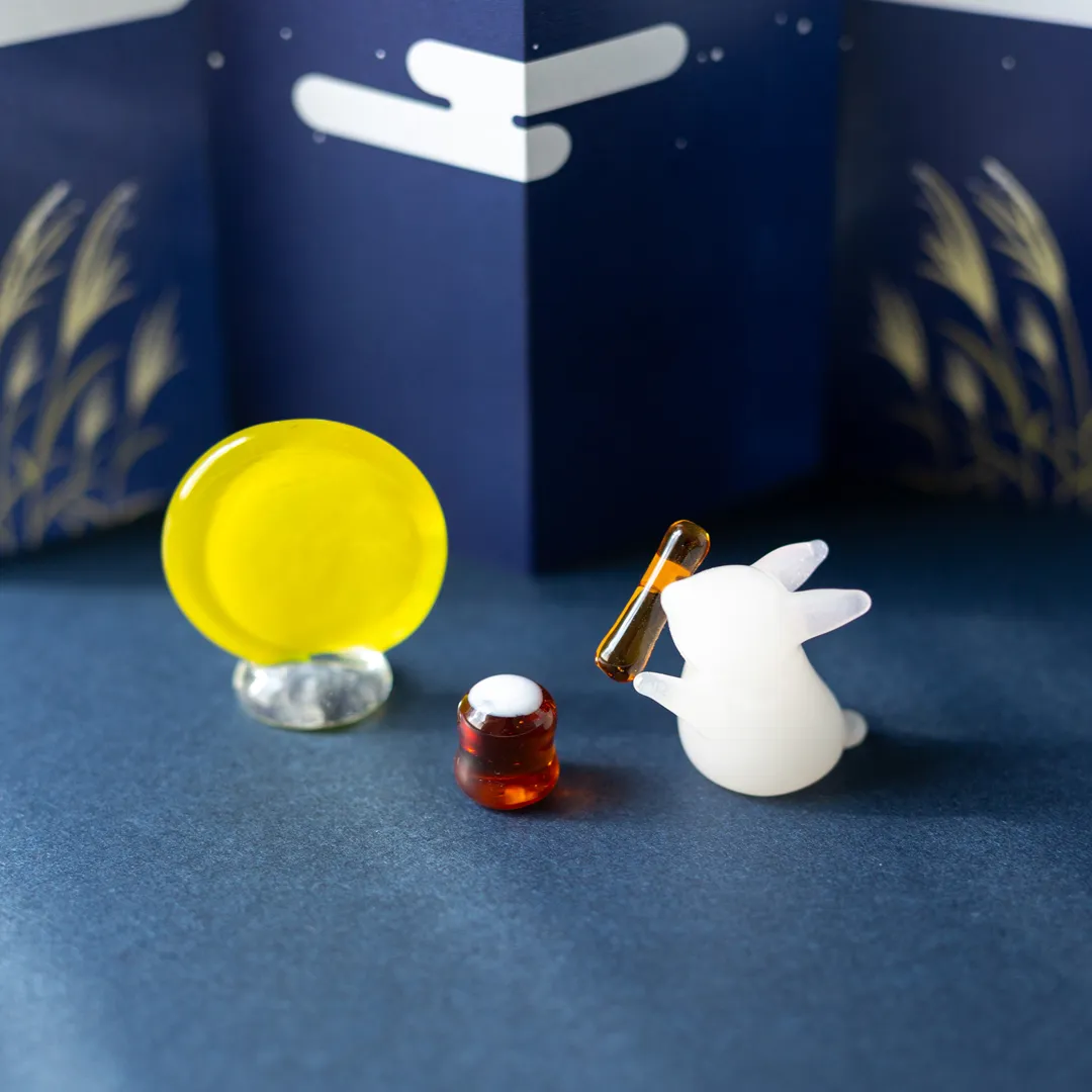 ミニチュアガラス細工 お月見うさぎ 「暦生活の季節飾り 十五夜」中秋