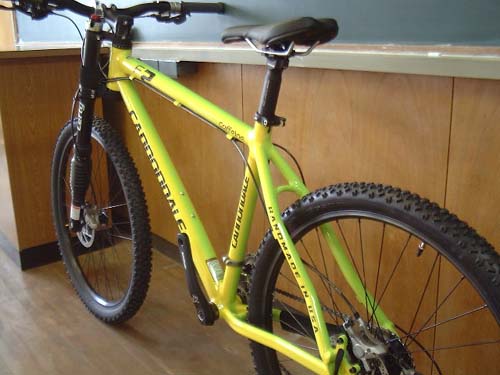 2007年モデル cannondale mountainbike caffeine 2 キャノンデール