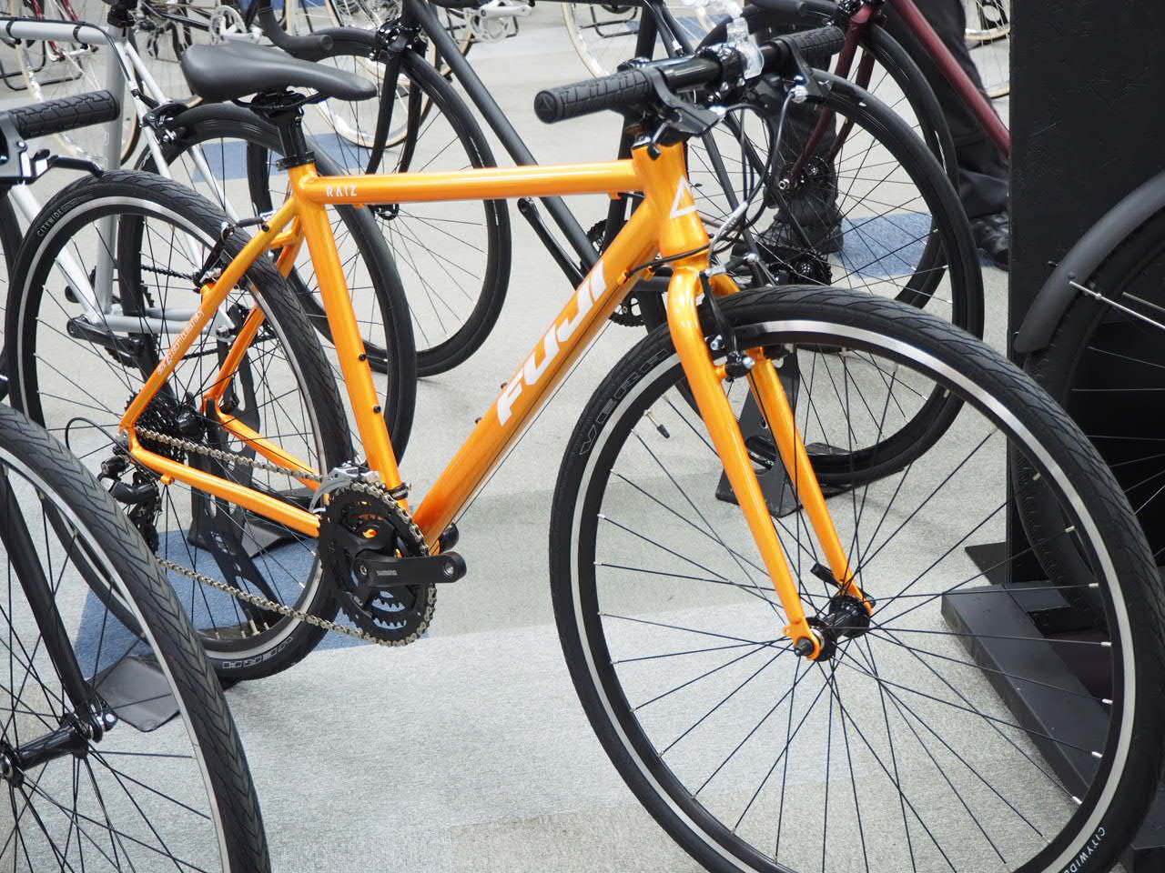 FUJI(フジ)|2020 サイクルショップカンザキ吹田店 ロードバイクの大