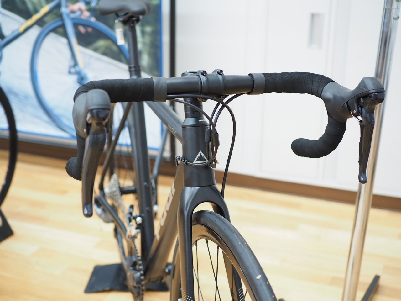 FUJI(フジ) NAOMI(ナオミ) DISC SORA 完成車 2025 | サイクルショップ