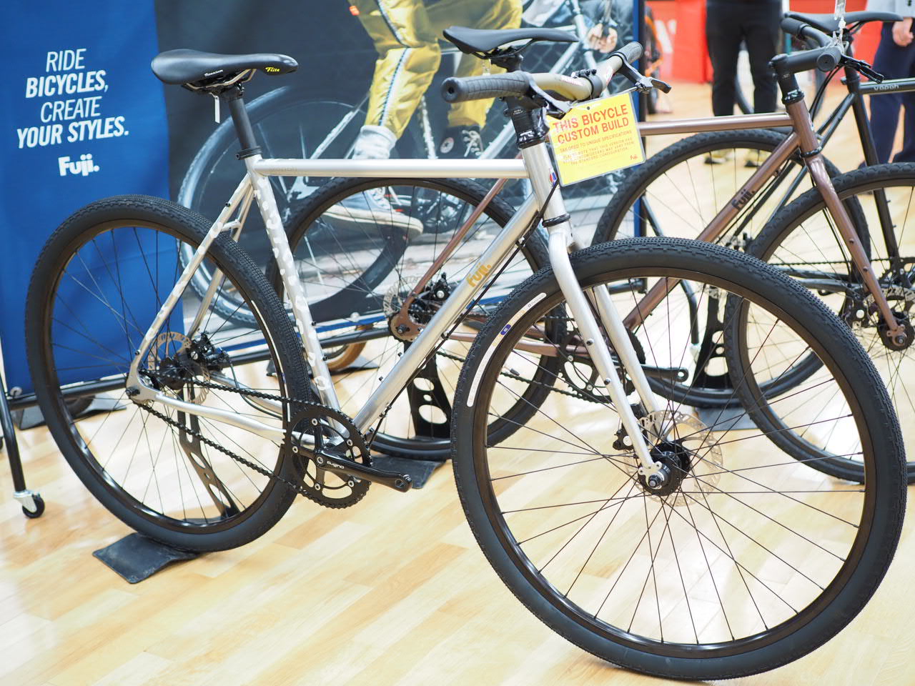 FUJI(フジ) VAPAH(ヴェイパー) 完成車 2025 | サイクルショップ