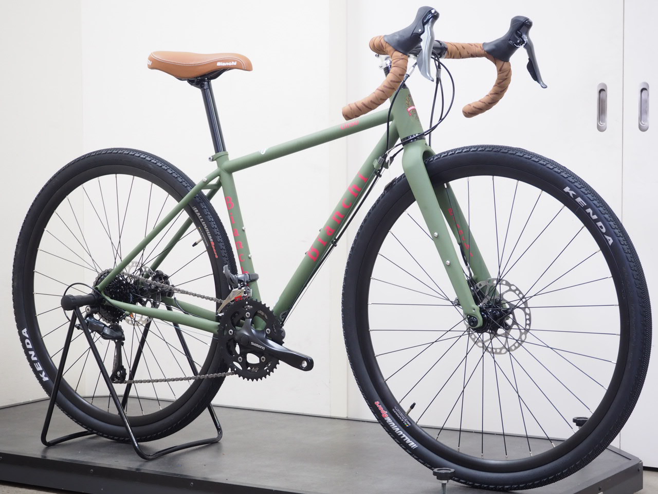 Bianchi (ビアンキ) Orso (オルソ) CLARIS 完成車 2021 | サイクル