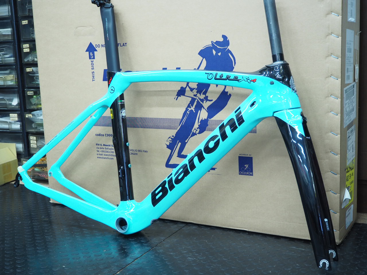 Bianchi (ビアンキ) OLTRE XR4 (オルトレXR4) RIM フレームセット 2021