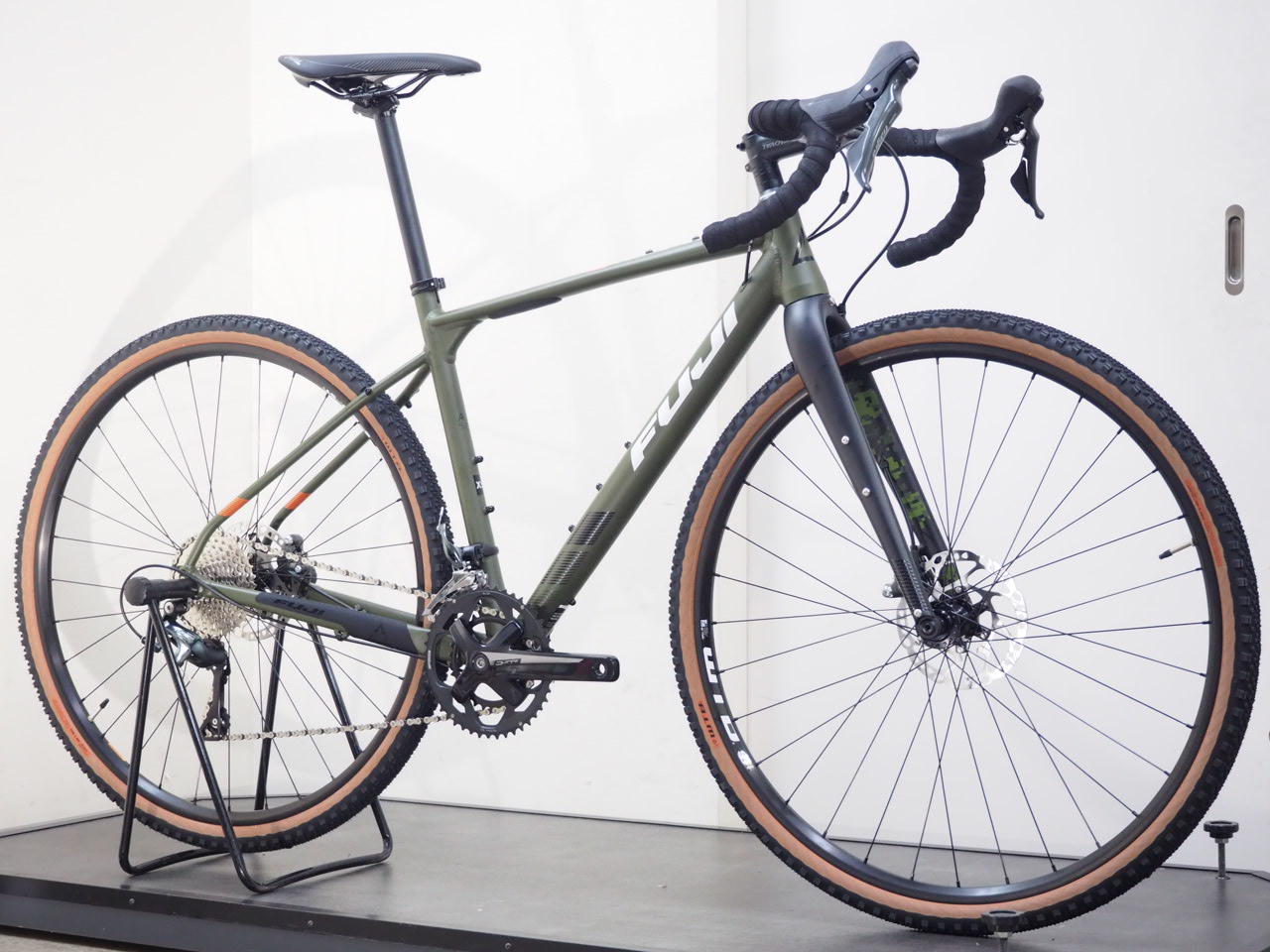 FUJI(フジ)|2024 サイクルショップカンザキ吹田店 ロードバイク